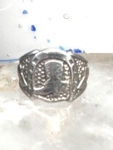HORSESHOE RING BOOT GUN COWGIRL PINKY BAND SIZE 5.50 STERLING SILVER WOMEN: HORSESHOE RING BOOT GUN COWGIRL PINKY BAND SIZE 5.50 STERLING SILVER WOMEN Horseshoe ring boot gun cowgirl pinky band size 5.50 sterling silver women Size 5.50 Between a size 5.50 and a size 5.75 Weig