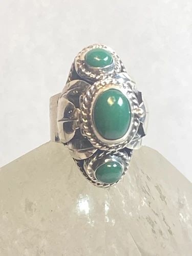 POISON RING SIZE 7 SOUTHWEST MEXICO STERLING WOMEN GIRLS: POISON RING SIZE 7 SOUTHWEST MEXICO STERLING WOMEN GIRLS Poison ring southwest Mexico sterling women girls Size 7 adj Weight 7.9g Length 1" Width 1/2" Thinnest part 1/4"