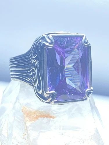 SILPADA RING STATEMENT PURPLE BULKY STERLING SILVER WOMEN: SILPADA RING STATEMENT PURPLE BULKY STERLING SILVER WOMEN Silpada Ring Statement Purple bulky sterling silver women Size 10.75 Weight 21.0g Length 3/4" Width. 5/8" Thinnest part 5/16"