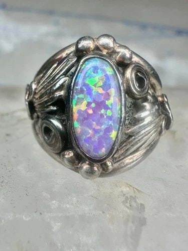 NAVAJO LAB OPAL RING NILA COOK JOHNSON LEAVES BAND SIZE 7 STERLING SILVER WOMEN: Lab opal ring leaves band Nila Cook Johnson size 7 sterling silver women Size 7 Between a size 7 and a size 7.25 Weight 8.2g Width. 3/4" Thinnest part of band 3/16"