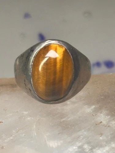 TIGER EYE RING MEXICAN BAND SIZE 8 MEXICO BAND STERLING SILVER WOMEN MEN: TIGER EYE RING MEXICAN BAND SIZE 8 MEXICO BAND STERLING SILVER WOMEN MEN Tiger Eye ring Mexican band size 8 Mexico band sterling silver women men Size 8 Weight 6.4g Length. 5/8" Width 3/8" Thinnest pa