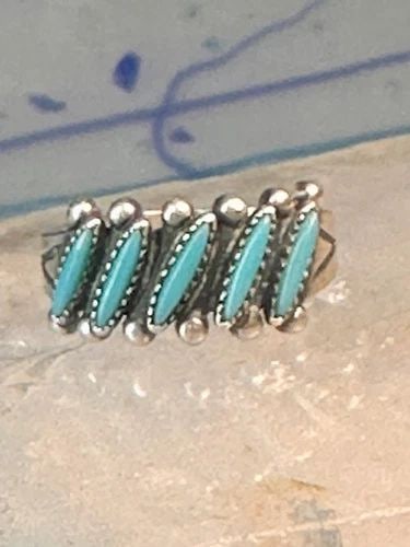 ZUNI TURQUOISE RING PETIT POINT NEEDLEPOINT SIZE 5.25 BAND STERLING SILVER WOMEN: ZUNI TURQUOISE RING PETIT POINT NEEDLEPOINT SIZE 5.25 BAND STERLING SILVER WOMEN Zuni Turquoise ring petite point needlepoint size 5.25 band sterling silver women girls Size 5.25 Weight 3g Width. 3/8"