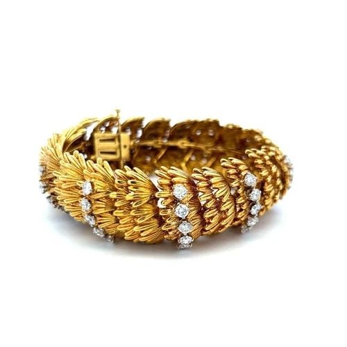 6.00 CARAT ROUND BRILLIANT H VS DIAMOND 18 KARAT YELLOW GOLD LINK BRACELET: 6.00 CARAT ROUND BRILLIANT H VS DIAMOND 18 KARAT YELLOW GOLD LINK BRACELET PRODUCT DESCRIPTION Title:6.00 Carat Round Brilliant H VS Diamond 18 Karat Yellow Gold Link Bracelet Style:Link Metal:18 Kara