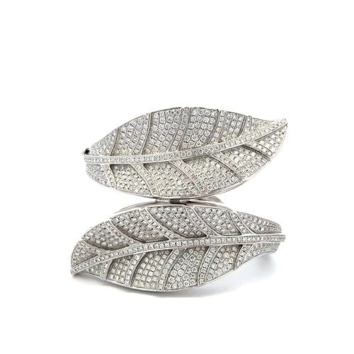 SUAREZ 7.00 CARAT ROUND BRILLIANT DIAMOND 18 KARAT WHITE GOLD BANGLE BRACELET (1 of 2)