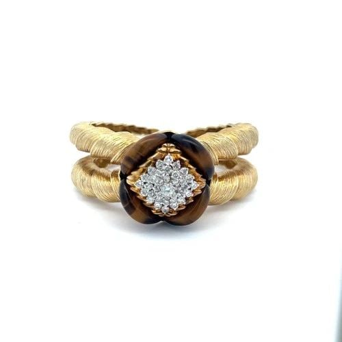 1.35 CARAT ROUND BRILLIANT H VS DIAMOND 18 KARAT YELLOW GOLD BANGLE BRACELET: 1.35 CARAT ROUND BRILLIANT H VS DIAMOND 18 KARAT YELLOW GOLD BANGLE BRACELET PRODUCT DESCRIPTION Title: 1.35 Carat Round Brilliant H VS Diamond 18 Karat Yellow Gold Bangle Bracelet Style: Bangle Metal