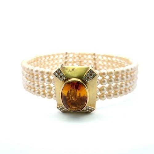 35.00 CARAT OVAL SHAPE CITRINE 6.00 MM PEARL 18 KARAT YELLOW GOLD CHOKER NECKLAC: 35.00 CARAT OVAL SHAPE CITRINE 6.00 MM PEARL 18K YG CHOKER NECKLACE Title: 35.00 Carat Oval Shape Citrine 1.00 Carat Pearl 18 Karat Yellow Gold Choker Necklace Style: Choker Metal: 18 Karat Yellow Gol