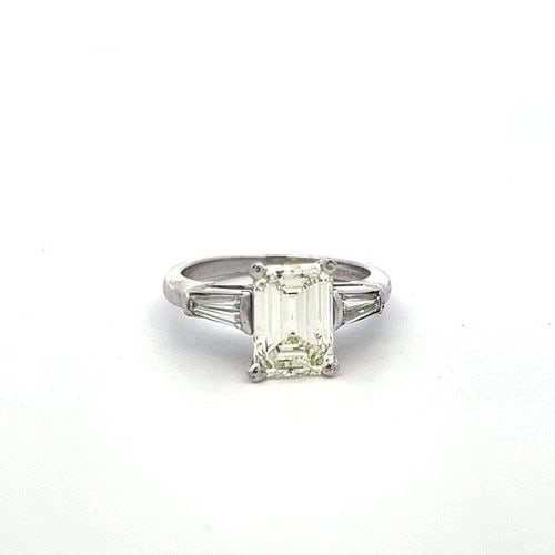 2.19 CARAT EMERALD CUT AND TAPERED BAGUETTE DIAMOND PLATINUM ENGAGEMENT RING: 2.19 CARAT EMERALD CUT AND TAPERED BAGUETTE DIAMOND PLATINUM ENGAGEMENT RING PRODUCT DESCRIPTION Title: 2.19 Carat Emerald Cut L SI1 and Tapered Baguette Shape J VS Diamond Platinum Engagement Ring St