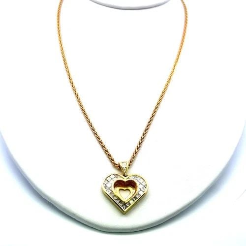 18K YELLOW GOLD PENDANT NECKLACE WITH 1.5 CARAT PRINCESS CUT F VS DIAMONDS (1 of 2)