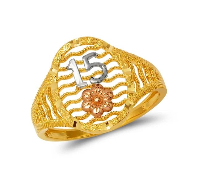 NEW 14K TRICOLOR GOLD LADIES 15 ANOS FILIGREE RING: NEW 14K TRICOLOR GOLD LADIES 15 ANOS FILIGREE RING LADIES 15 ANOS FILIGREE RING NEW 14K TRICOLOR GOLD SIZE Apx: 15mm Apx. WEIGHT: 2.3g