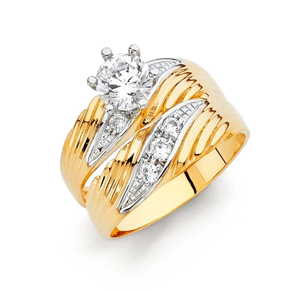 NEW 14K TWO TONE GOLD LADIES WEDDING BAND: NEW 14K TWO TONE GOLD LADIES WEDDING BAND LADIES WEDDING BAND NEW 14K TWO TONE GOLD WIDTH: 5 mm Apx. WEIGHT: 2.1g
