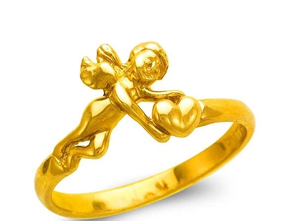 NEW 14K YELLOW GOLD LADIES ANGEL HOLDING HEART DESIGN RING: NEW 14K YELLOW GOLD LADIES ANGEL HOLDING HEART DESIGN RING LADIES ANGEL HOLDING HEART DESIGN RING NEW 14K YELLOW GOLD Apx. WIDTH: 9mm Apx. WEIGHT: 2.1g
