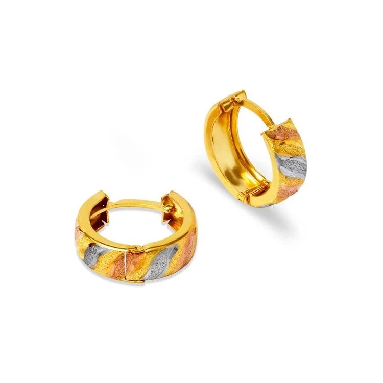 NEW 14K TRICOLOR GOLD D/C HUGGIE EARRINGS: NEW 14K TRICOLOR GOLD D/C HUGGIE EARRINGS D/C HUGGIE EARRINGS NEW 14K TRICOLOR GOLD Width: Approx. 5x15mm Apx WEIGHT: 2.1g