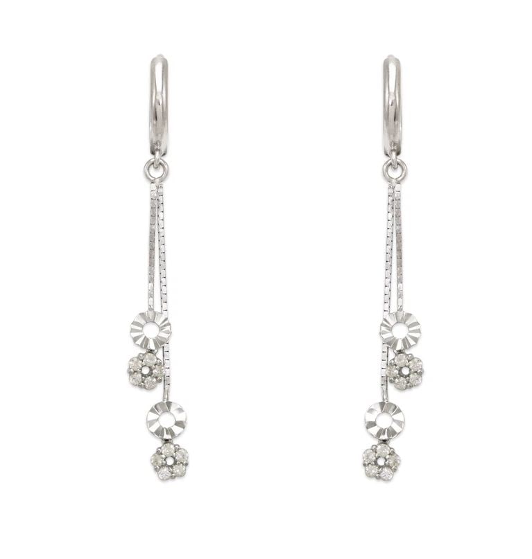 NEW 14K WHITE GOLD FANCY LAYERED CIRCLE DANGLING EARRINGS: NEW 14K WHITE GOLD FANCY LAYERED CIRCLE DANGLING EARRINGS FANCY LAYERED CIRCLE DANGLING EARRINGS NEW 14K WHITE GOLD Width: Approx. 12x50mm Apx WEIGHT: 2.1g
