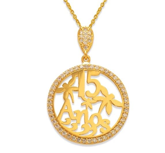 NEW 14K YELLOW GOLD FANCY 15 ANOS CIRCLE PENDANT: NEW 14K YELLOW GOLD FANCY 15 ANOS CIRCLE PENDANT FANCY 15 ANOS CIRCLE PENDANT NEW 14K YELLOW GOLD Apx. WIDTH: 21x31mm Apx WEIGHT: 2.1g