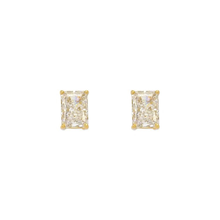 NEW 14K YELLOW GOLD CUSHION CUT STUD EARRINGS: NEW 14K YELLOW GOLD CUSHION CUT STUD EARRINGS CUSHION CUT STUD EARRINGS NEW 14K YELLOW GOLD Width: Approx. 5.5x7mm Apx WEIGHT: 2g