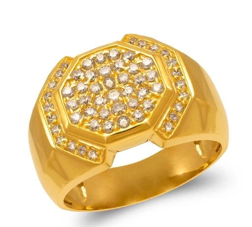 NEW 14K YELLOW GOLD MEN'S CLUSTER RING: NEW 14K YELLOW GOLD MEN'S CLUSTER RING MEN'S CLUSTER RING NEW 14K YELLOW GOLD SIZE Apx: 15mm Apx WEIGHT: 11.9g