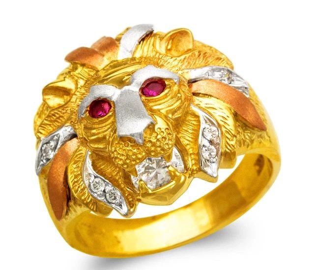 NEW 14K TRICOLOR GOLD MEN'S FANCY LION HEAD RING: NEW 14K TRICOLOR GOLD MEN'S FANCY LION HEAD RING MEN'S FANCY LION HEAD RING NEW 14K TRICOLOR GOLD SIZE Apx: 19mm Apx. WEIGHT: 11.0g