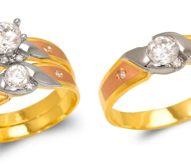 NEW 14K TRICOLOR GOLD TRICOLOR WEDDING TRIO RING SET: NEW 14K TRICOLOR GOLD TRICOLOR WEDDING TRIO RING SET TRICOLOR WEDDING TRIO RING SET NEW 14K TRICOLOR GOLD SIZE Apx: 6mm Apx. WEIGHT: 9.0g