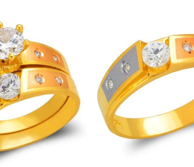 NEW 14K TRICOLOR GOLD TRICOLOR WEDDING TRIO RING SET: NEW 14K TRICOLOR GOLD TRICOLOR WEDDING TRIO RING SET TRICOLOR WEDDING TRIO RING SET NEW 14K TRICOLOR GOLD SIZE Apx: 6mm Apx. WEIGHT: 8.9g