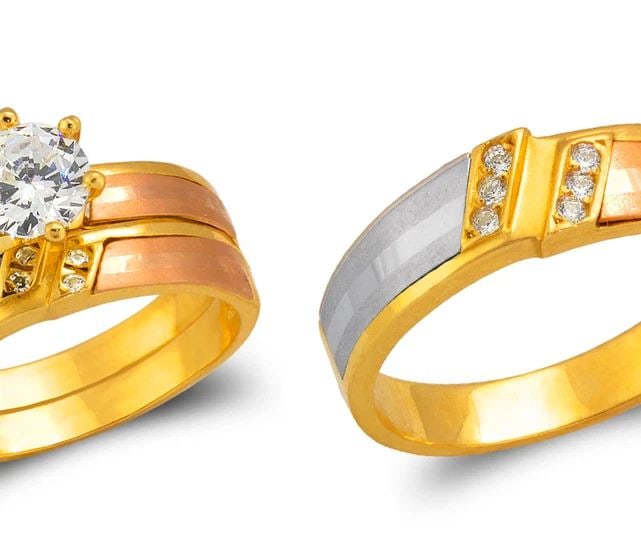 NEW 14K TRICOLOR GOLD TRICOLOR WEDDING TRIO RING SET: NEW 14K TRICOLOR GOLD TRICOLOR WEDDING TRIO RING SET TRICOLOR WEDDING TRIO RING SET NEW 14K TRICOLOR GOLD SIZE Apx: 6mm Apx. WEIGHT: 8.5g