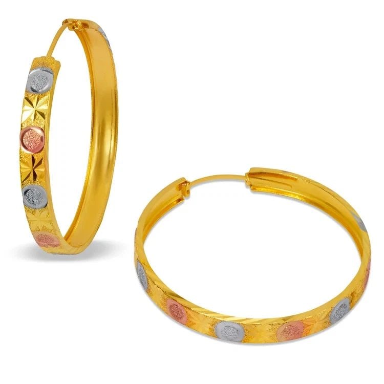 NEW 14K TRICOLOR GOLD 5MM STAMPING HOOP EARRINGS: NEW 14K TRICOLOR GOLD 5MM STAMPING HOOP EARRINGS 5MM STAMPING HOOP EARRINGS NEW 14K TRICOLOR GOLD Width: Approx. 5mm Apx WEIGHT: 1.6g
