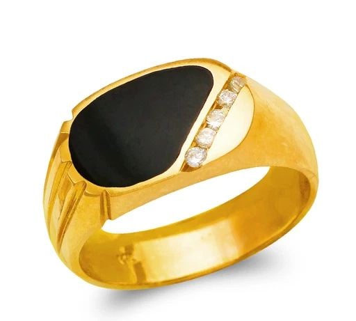 NEW 14K YELLOW GOLD MEN'S FULL CUT ONYX RING: NEW 14K YELLOW GOLD MEN'S FULL CUT ONYX RING MEN'S FULL CUT ONYX RING NEW 14K YELLOW GOLD SIZE Apx: 10mm Apx WEIGHT: 7.8g