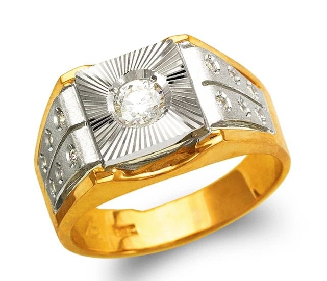 NEW 14K TWO TONE GOLD MEN'S FANCY RING: NEW 14K TWO TONE GOLD MEN'S FANCY RING MEN'S FANCY RING NEW 14K TWO TONE GOLD Apx. WIDTH: 12mm Apx. WEIGHT: 7.6g