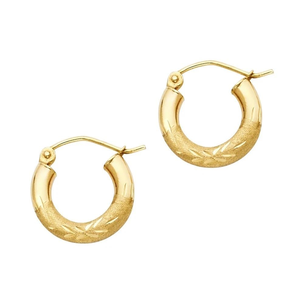 NEW 14K YELLOW GOLD 3MM BUDDED DC HOOP EARRINGS: NEW 14K YELLOW GOLD 3MM BUDDED DC HOOP EARRINGS 3MM BUDDED DC HOOP EARRINGS NEW 14K YELLOW GOLD HEIGHT - 15 mm WIDTH - 15 mm Apx WEIGHT - 0.9 g