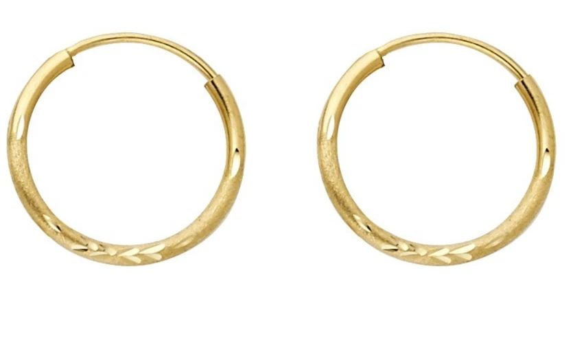 NEW 14K YELLOW GOLD BUDDED DC 1.5MM ROUND TUBE HOOP EARRINGS (14MM): NEW 14K YELLOW GOLD BUDDED DC 1.5MM ROUND TUBE HOOP EARRINGS (14MM)BUDDED DC 1.5MM ROUND TUBE HOOP EARRINGS (14MM)NEW 14K YELLOW GOLDHEIGHT - 15 mmWIDTH - 15 mmApx WEIGHT - 0.4 g