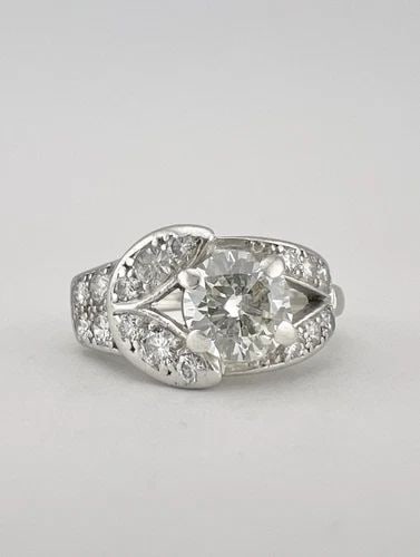 ANTIQUE ART DECO .900 PLATINUM OLD CUT AROUND 1.50CT CENTER DIAMOND CLUSTER RING: ANTIQUE ART DECO .900 PLATINUM OLD CUT AROUND 1.50CT CENTER DIAMOND CLUSTER RING Antique Art Deco .900 Platinum Old Cut Around 1.50ct Center Diamond Cluster Ring Size: 7.5 - Can Be Sized Without Damag