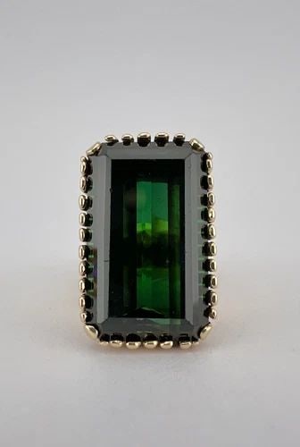 ANTIQUE 14K YELLOW GOLD 20CT OCTAGON CUT GREEN TOURMALINE FANCY SET RING 16.7G: ANTIQUE 14K YELLOW GOLD 20CT OCTAGON CUT GREEN TOURMALINE FANCY SET RING 16.7G Antique 14k Yellow Gold 20.00ct Octagon Cut Green Tourmaline Fancy Set Ring 16.7g Ring Size: 4 - Can Be Resized Metal: Te