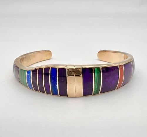 VTG NAVAJO 14K YELLOW GOLD CORAL LAPIS LAZULI MALACHITE CUFF BRACELET: VTG NAVAJO 14K YELLOW GOLD CORAL LAPIS LAZULI MALACHITE CUFF BRACELET Vtg Navajo 14K Yellow Gold Coral Lapis Lazuli Malachite Cuff Bracelet Cuff is 5" Tip to Tip and has a 1 1/4" Gap Cuff Is 1/2" At I