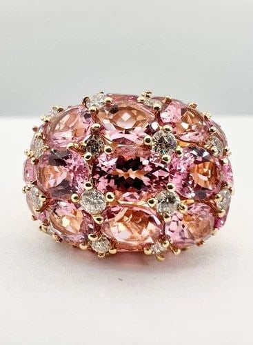 18K YELLOW GOLD 13.50TCW OVAL PINK TOURMALINE & DIAMOND DISCO BALL DOME RING 15G: Designer 18k Yellow Gold 13.50tcw Oval Pink Tourmaline & Diamond Disco Ball Dome Ring 15g Size: 8.5 - Can Be Resized Weight is 15.0 Grams on my scale Metal: 18k Yellow Gold - Hallmarked And Confirmed 
