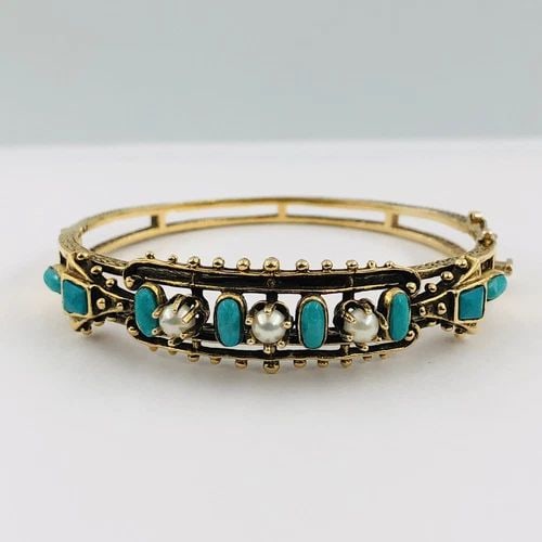 VICTORIAN ETRUSCAN 14K GOLD TURQUOISE & SEED PEARL HINGED BANGLE BRACELET 22.2G: Antique Etruscan 14k Yellow Gold Turquoise & Seed Pearl Hinged Bangle Bracelet Wearable Length is Around 6.25" Opening is 2 1/8" by 1 7/8" Weight is 22.2 Grams on my scale Metal: 14k Yellow Gold - Hal