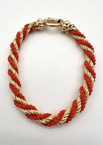 RICCARDO MAROTTO ITALY 18K YELLOW GOLD RED CORAL TWIST ROPE CHAIN BRACELET 19.6G: RICCARDO MAROTTO ITALY 18K YELLOW GOLD RED CORAL TWIST ROPE CHAIN BRACELET 19.6G Riccardo Marotto Italy 18k Yellow Gold Red Coral Twist Rope Chain Bracelet 19.6g Size: 8.25" Long Tip to Tip By 7mm Wid