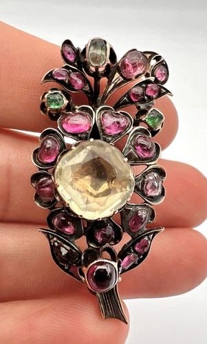 ANTIQUE GIARDINETTI GEORGIAN YELLOW GOLD RUBY EMERALD CITRINE FLOWER PIN BROOCH: ANTIQUE GIARDINETTI GEORGIAN YELLOW GOLD RUBY EMERALD CITRINE FLOWER PIN BROOCH Antique Giardinetti Georgian Yellow Gold Ruby Emerald Citrine Flower Pin Brooch Size: 2" Tall By About 1 1/4" Wide Weigh