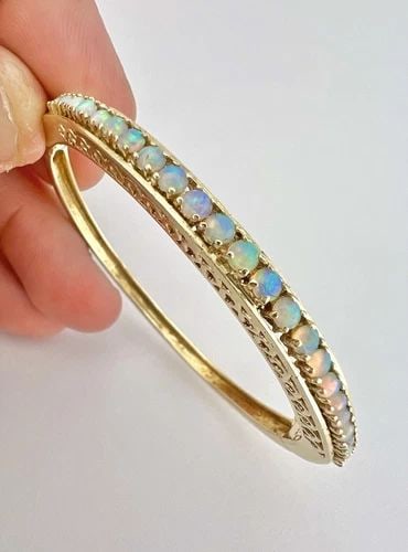 ANTIQUE 14K YELLOW GOLD PRONG SET FIRE OPAL HINGED BANGLE BRACELET 16.2G (1 of 2)
