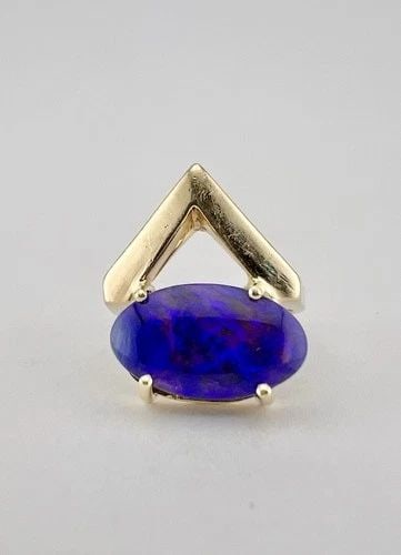 MODERNIST 14K YELLOW GOLD NATURAL AUSTRALIAN LIGHTNING RIDGE BLACK OPAL RING: MODERNIST 14K YELLOW GOLD NATURAL AUSTRALIAN LIGHTNING RIDGE BLACK OPAL RING Designer Modernist 14k Yellow Gold Natural Australian Lightning Ridge Black Opal Ring Ring Size: 8 - Can be Resized Weight 