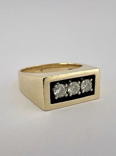VINTAGE RETRO 14K YELLOW GOLD ROUND .45CT DIAMOND CHUNKY MEN’S RING - 9.2G: VINTAGE RETRO 14K YELLOW GOLD ROUND .45CT DIAMOND CHUNKY MEN’S RING - 9.2G Vintage Retro 14k Yellow Gold Round .45ct Diamond Chunky Men’s Ring - 9.2g Ring Size: 9.75 - Can Be Resized Total Weight 
