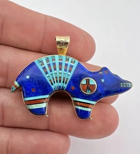 #2 VTG NAVAJO 14K YELLOW GOLD NATURAL MULTI GEMSTONE MICRO MOSAIC BEAR PENDANT: #2 VTG NAVAJO 14K YELLOW GOLD NATURAL MULTI GEMSTONE MICRO MOSAIC BEAR PENDANT #2 Vtg Navajo 14k Yellow Gold Natural Multi Gemstone Micro Mosaic Bear Pendant Size: 1 1/4" Tall With Bail By 1 7/8" Wide