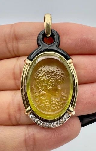 DESIGNER 14K YELLOW GOLD ETRUSCAN GREEN TOURMALINE DIAMOND ONYX INTAGLIO PENDANT: DESIGNER 14K YELLOW GOLD ETRUSCAN GREEN TOURMALINE DIAMOND ONYX INTAGLIO PENDANT Designer 14k Yellow Gold Etruscan Green Tourmaline Diamond Onyx Intaglio Pendant Size: About 2" Tall With Bail by 1" Wi