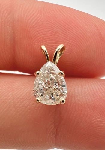 FINE 14K YELLOW GOLD NATURAL PEAR SHAPED .75CT APPROX. DIAMOND SOLITAIRE PENDANT (1 of 2)