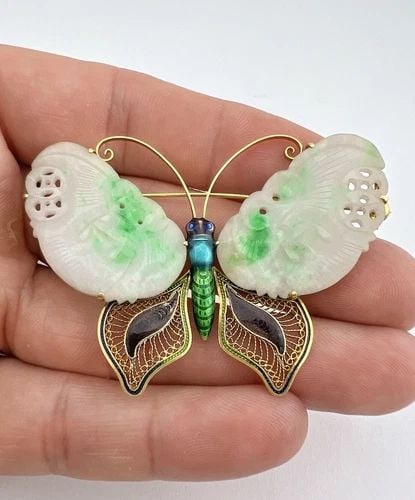 ANTIQUE CHINESE 14K GOLD CARVED WHITE & GREEN JADE ENAMEL BUTTERFLY PIN BROOCH (1 of 2)