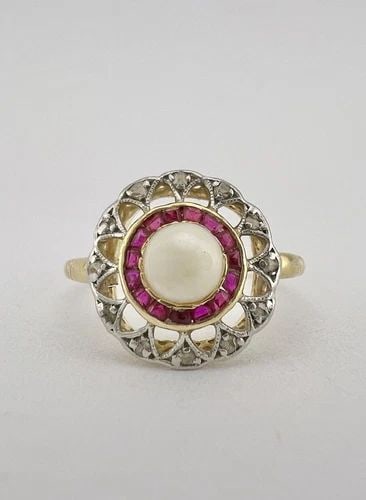 ANTIQUE VICTORIAN 18K GOLD PLATINUM PEARL & RUBY & OLD CUT DIAMOND HALO RING: ANTIQUE VICTORIAN 18K GOLD PLATINUM PEARL & RUBY & OLD CUT DIAMOND HALO RING Antique Victorian 18K Gold Platinum Pearl & Ruby & Old Cut Diamond Halo Ring Size: 6.5 - Can Be Resized Weight is 2.6 Grams