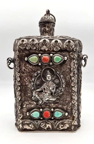 ANTIQUE BUDDHIST BUDDHISM THANGKA TIBETAN SILVER CORAL & TURQUOISE FLASK 1130G: ANTIQUE BUDDHIST BUDDHISM THANGKA TIBETAN SILVER CORAL & TURQUOISE FLASK 1130G Antique Buddhist Buddhism Thangka Tibetan Silver Coral & Turquoise Flask 1130g Size: 9 7/5" Tall From The Top Of The Loop