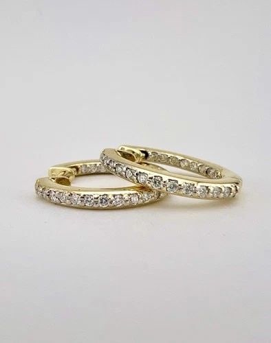 DESIGNER 14K YELLOW GOLD .63TCW DIAMOND INSIDE OUT 3/4" HOOP POST EARRINGS -6.3G: DESIGNER 14K YELLOW GOLD .63TCW DIAMOND INSIDE OUT 3/4" HOOP POST EARRINGS -6.3G Designer 14k Yellow Gold .63tcw Diamond Inside Out 3/4" Hoop Post Earrings -6.3g Size: 3/4" Tall & Face Of The Earrings
