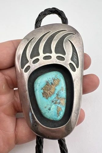LAWRENCE SAUFKIE HOPI STERLING SILVER TURQUOISE SHADOWBOX BEAR CLAW BOLO TIE (1 of 2)
