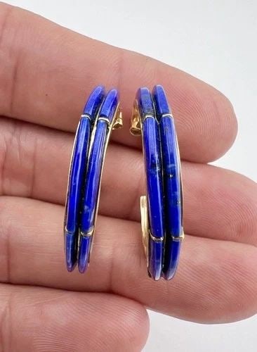 VTG NAVAJO 14K YELLOW GOLD NATURAL LAPIS LAZULI 1 1/8" 2 ROW HOOP POST EARRINGS: VTG NAVAJO 14K YELLOW GOLD NATURAL LAPIS LAZULI 1 1/8" 2 ROW HOOP POST EARRINGS Vtg Navajo 14k Yellow Gold Natural Lapis Lazuli 1 1/8" 2 Row Hoop Post Earrings Size: 1 1/8" Tall & Wide Weight is 5.6 G