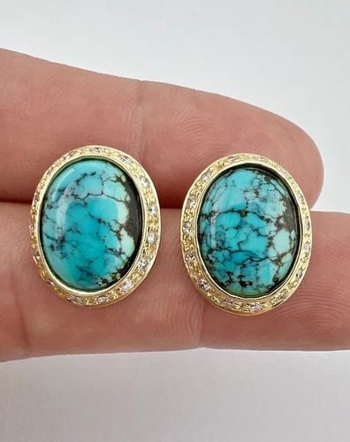 DESIGNER 14K YELLOW GOLD SPIDERWEB PERSIAN TURQUOISE DIAMOND HALO POST EARRINGS: DESIGNER 14K YELLOW GOLD SPIDERWEB PERSIAN TURQUOISE DIAMOND HALO POST EARRINGS Designer 14k Yellow Gold Spiderweb Persian Turquoise Diamond Halo Post Earrings Size: 3/4" Tall & 5/8" Wide Metal: 14k Y