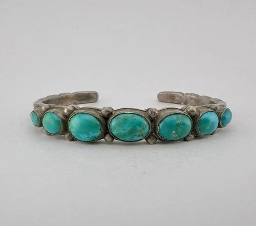 OLD 1940'S NAVAJO COIN SILVER INGOT CERRILLOS TURQUOISE STAMPED CUFF BRACELET: OLD 1940'S NAVAJO COIN SILVER INGOT CERRILLOS TURQUOISE STAMPED CUFF BRACELET OLD Pawn 1940's Navajo Coin Silver INGOT Cerrillos Turquoise Stamped Cuff Bracelet Cuff is Just Under 5 1/2" tip to Tip an